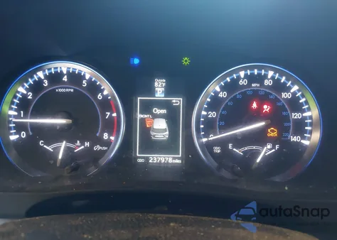 2015 Toyota Highlander Xle V6 z USA, uszkodzony, nr VIN 5TDKKRFH6FS104888